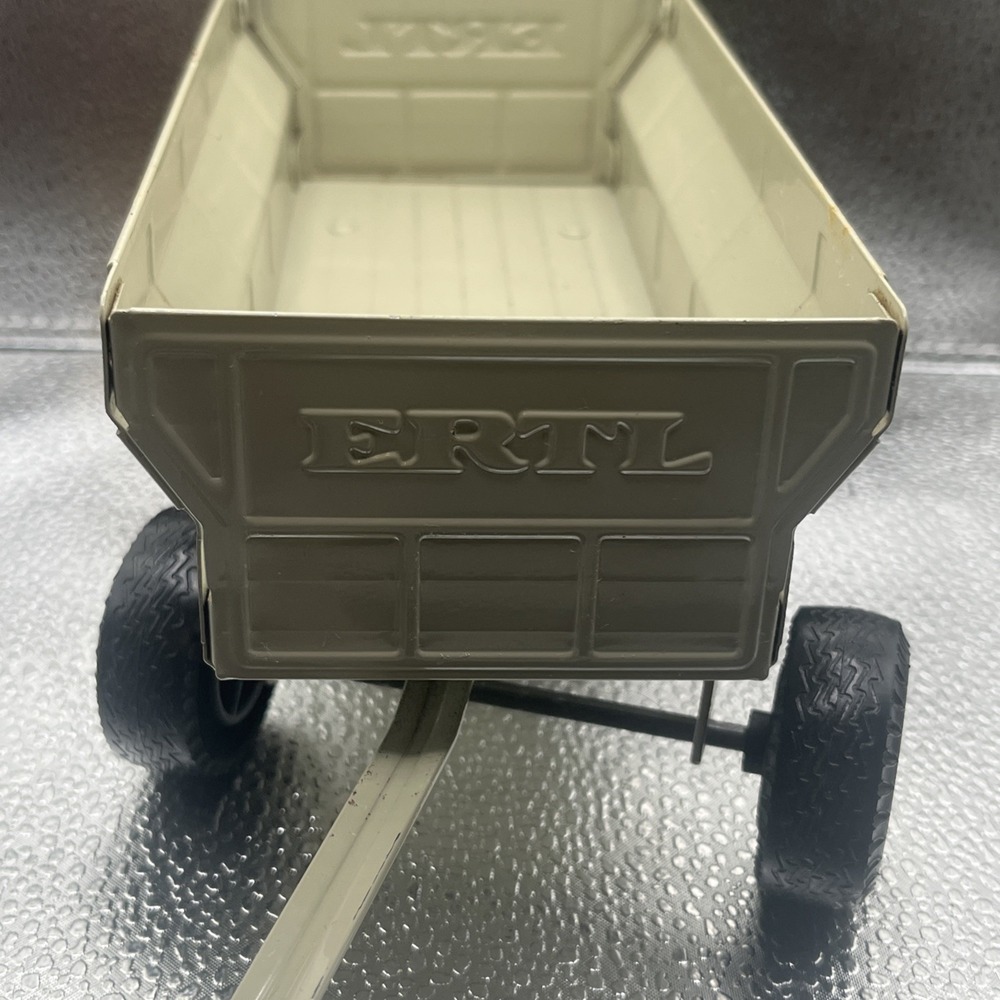 Vintage Ertl Grain Feed Wagon Trailer Farming Toy's  Pressed Steel (1054) - Picture 6 of 16